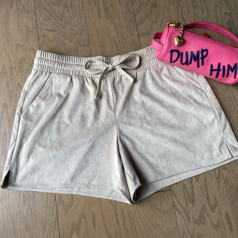 Juicy Couture Suede Beige Shorts